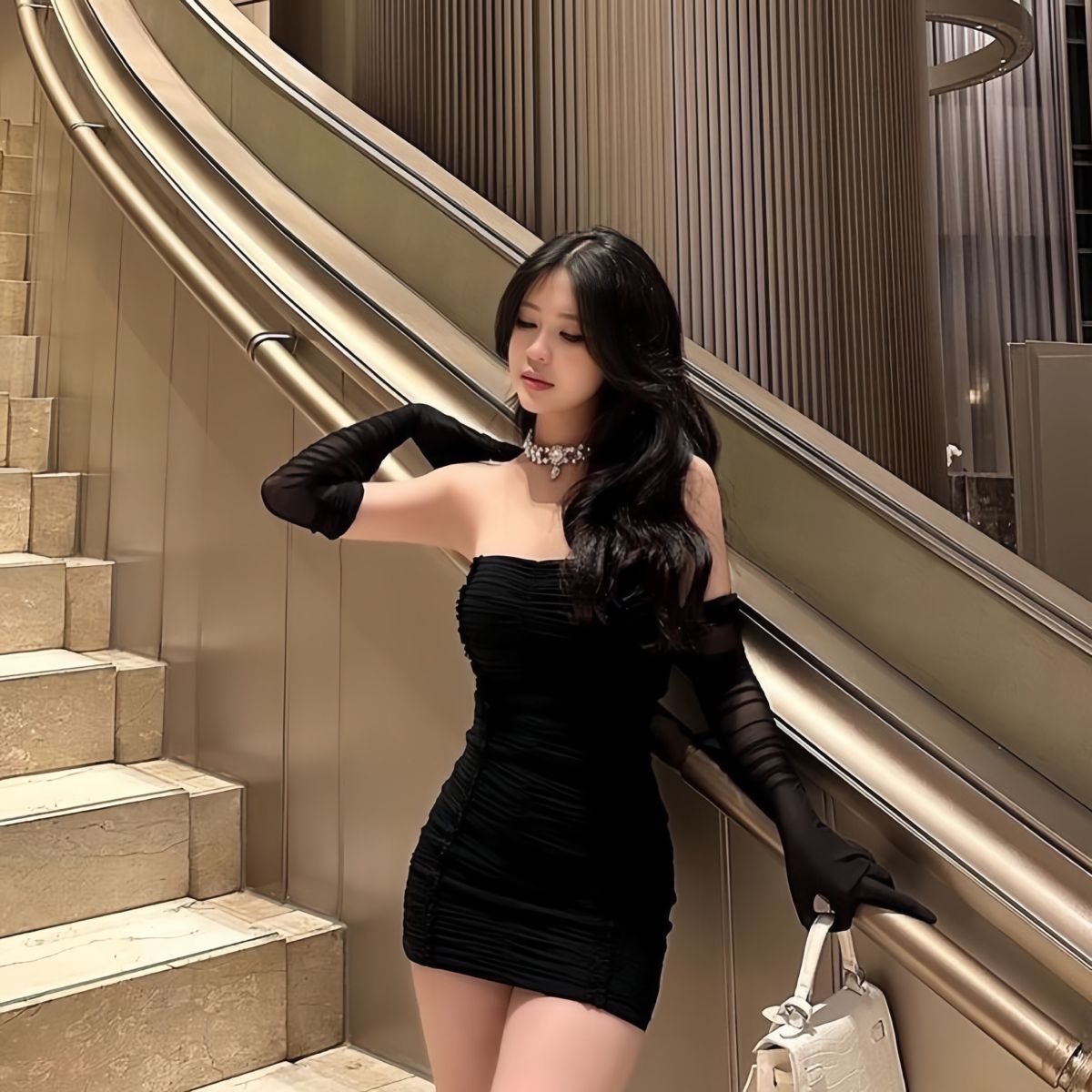 Anh Gai Xinh Mac Vay - Anh Gai Quyen Ru