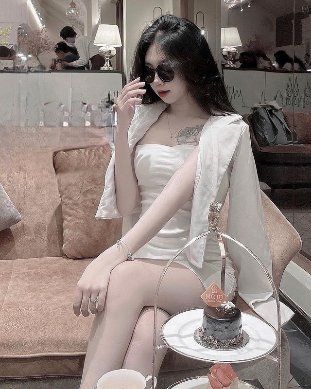 Anh Gai Xinh Mac Vay - Áo Khoác