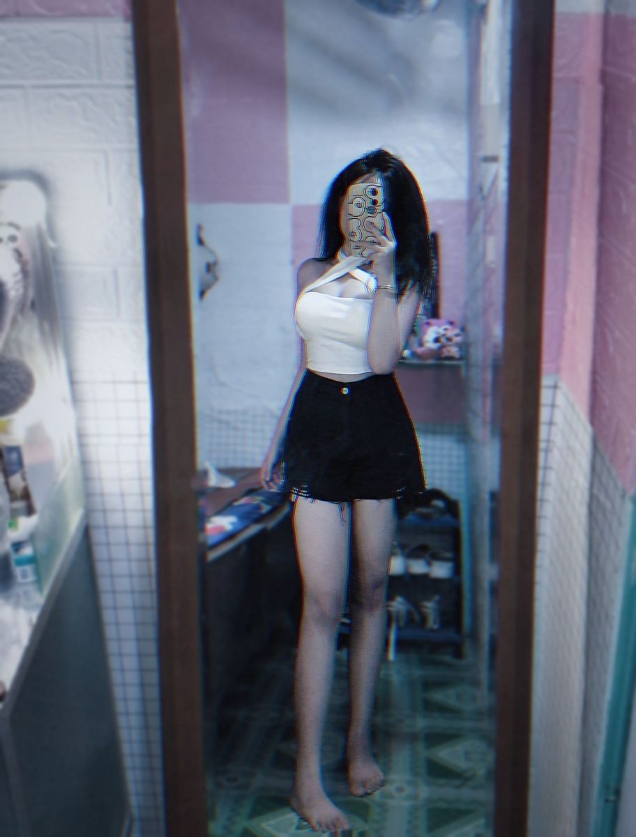 Anh Gai Xinh Mac Vay - Chụp Ảnh