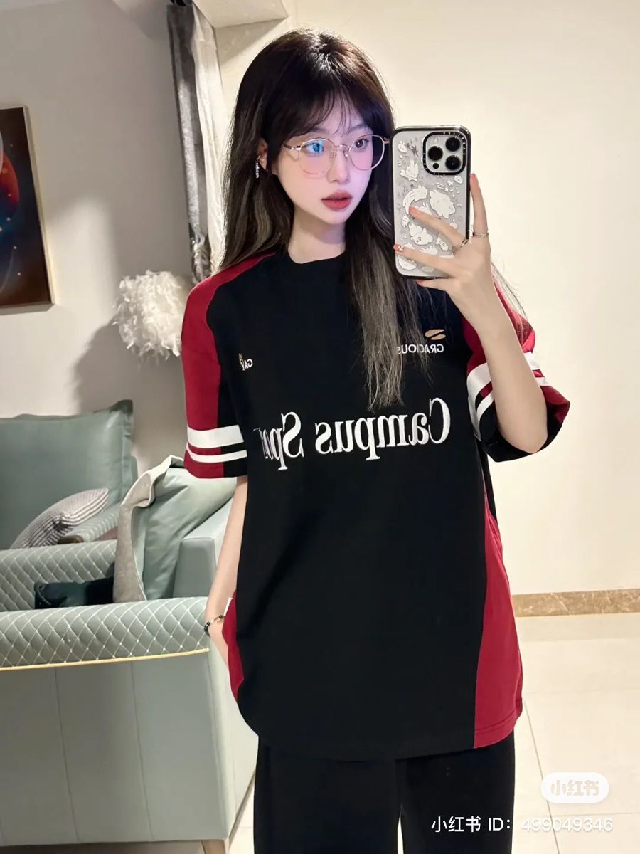 Anh Gai Xinh Mac Vay - Áo Thun Thể Thao