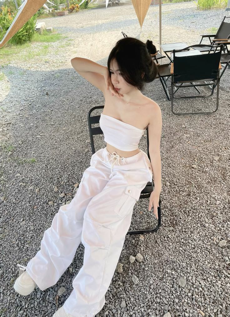 Anh Gai Xinh Mac Vay - Áo Crop Top