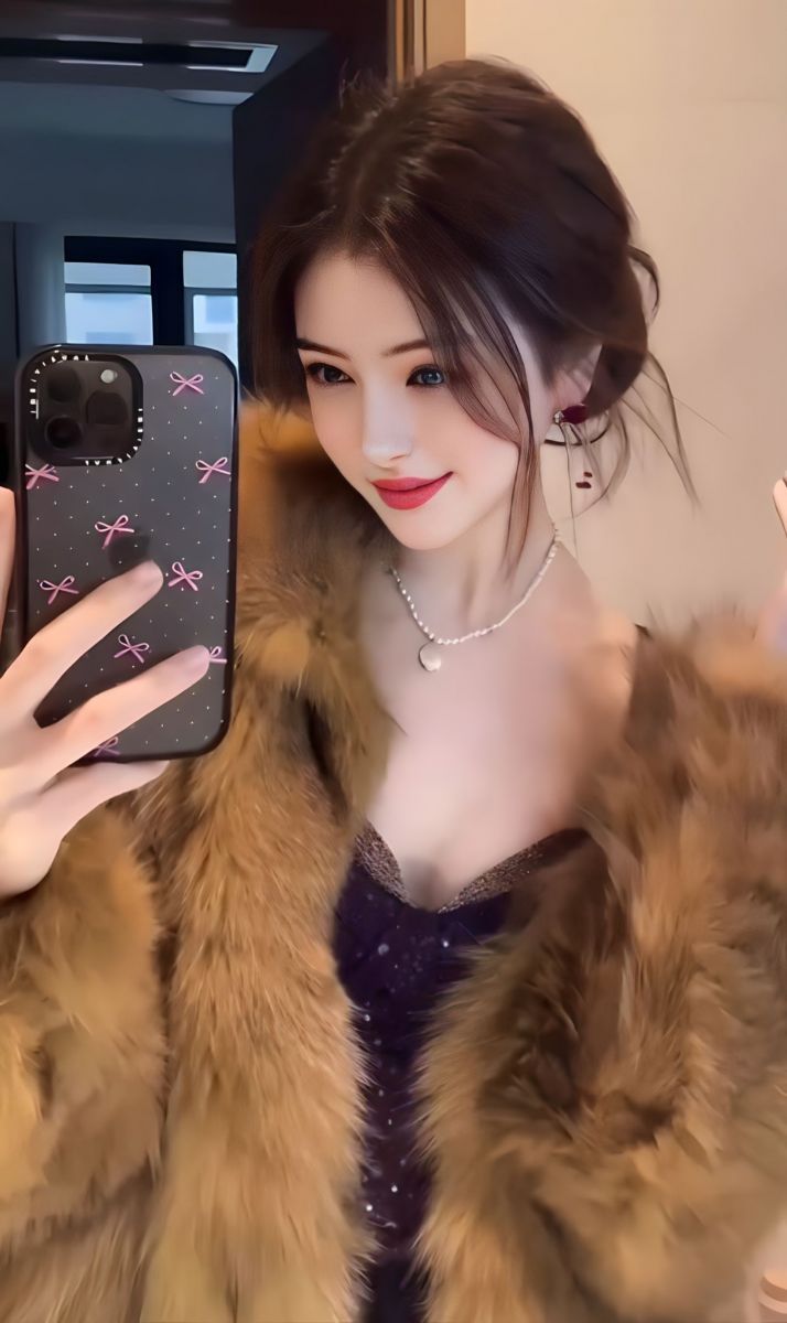 Anh Gai Xinh Mac Vay - Áo Khoác Lông