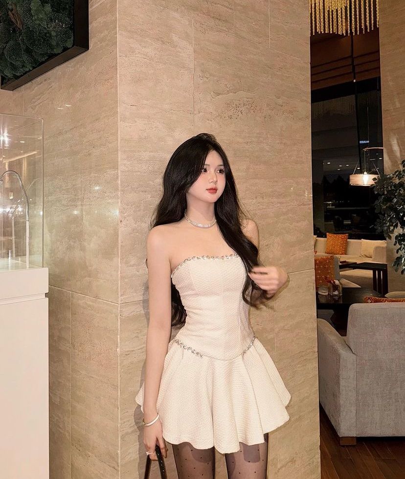Anh Gai Xinh Mac Vay - Áo Dài