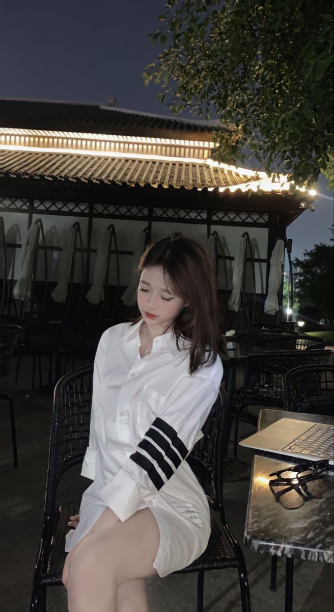 Anh Gai Xinh Mac Vay - Áo Sơ Mi