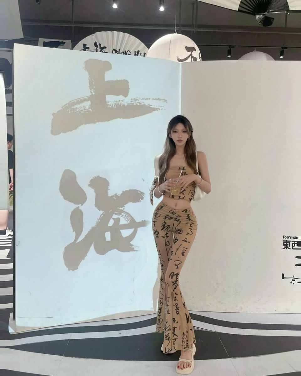 Anh Gai Xinh Mac Vay - Gái Xinh Mặc Váy Trắng