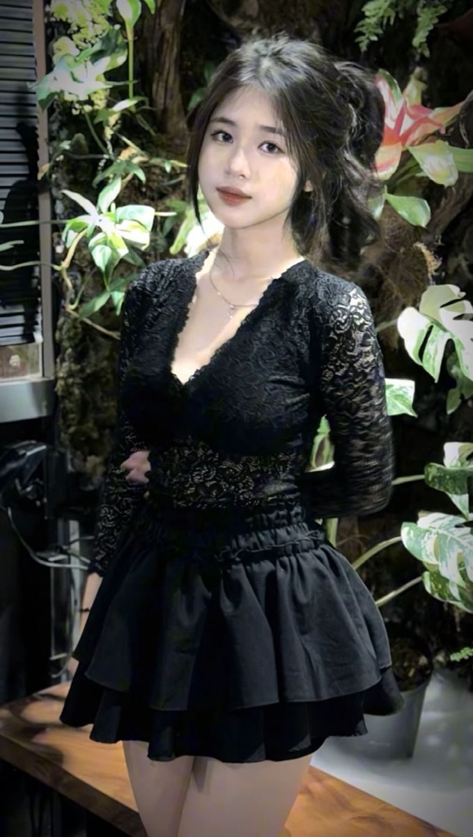 Anh Gai Xinh Mac Vay - Chân Váy Xòe