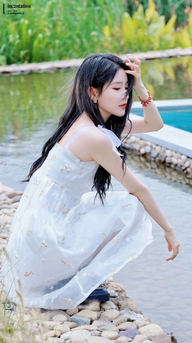 Anh Gai Xinh Mac Vay - Đầm Trắng