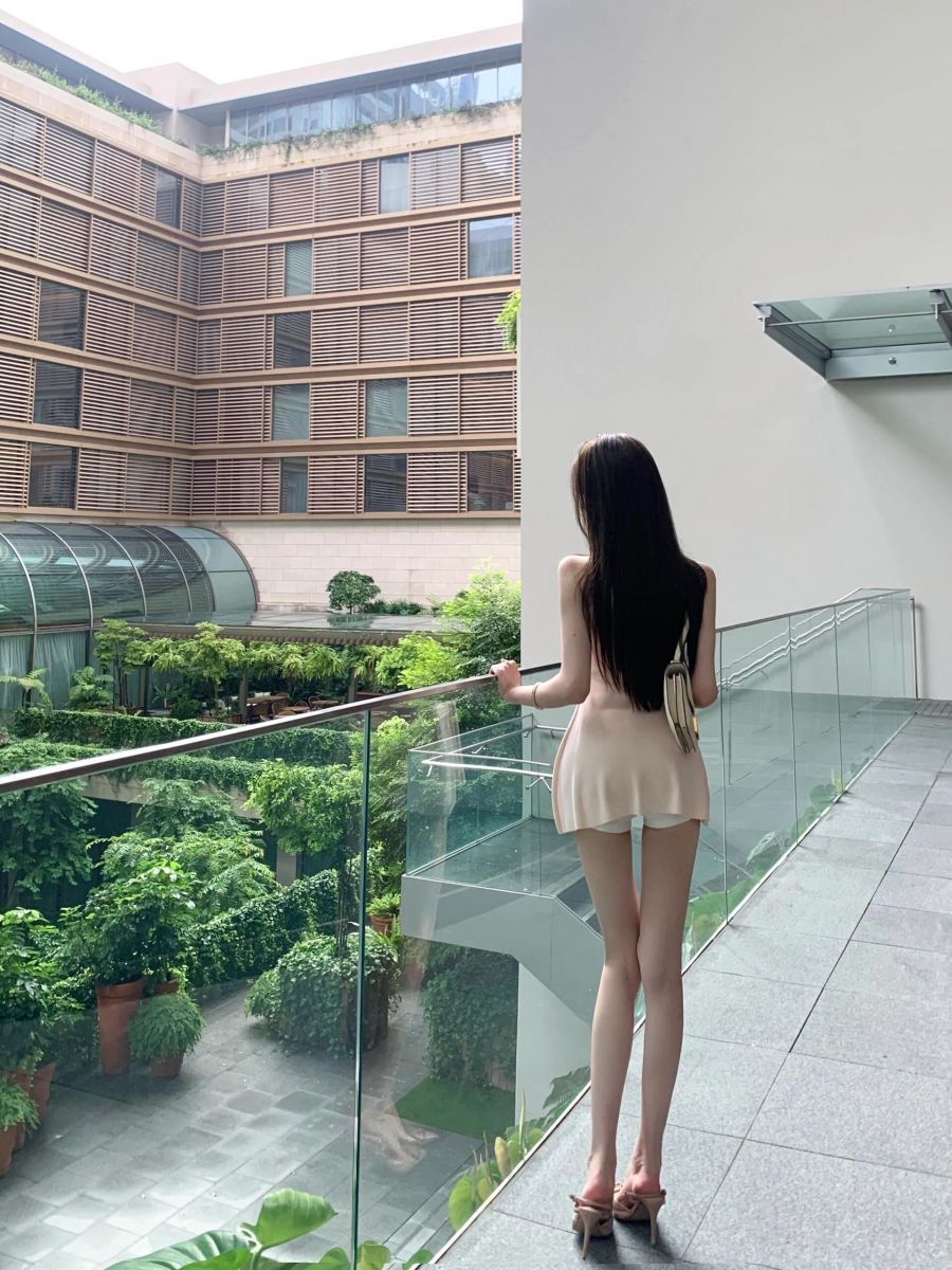 Anh Gai Xinh Mac Vay - Cảnh Đẹp