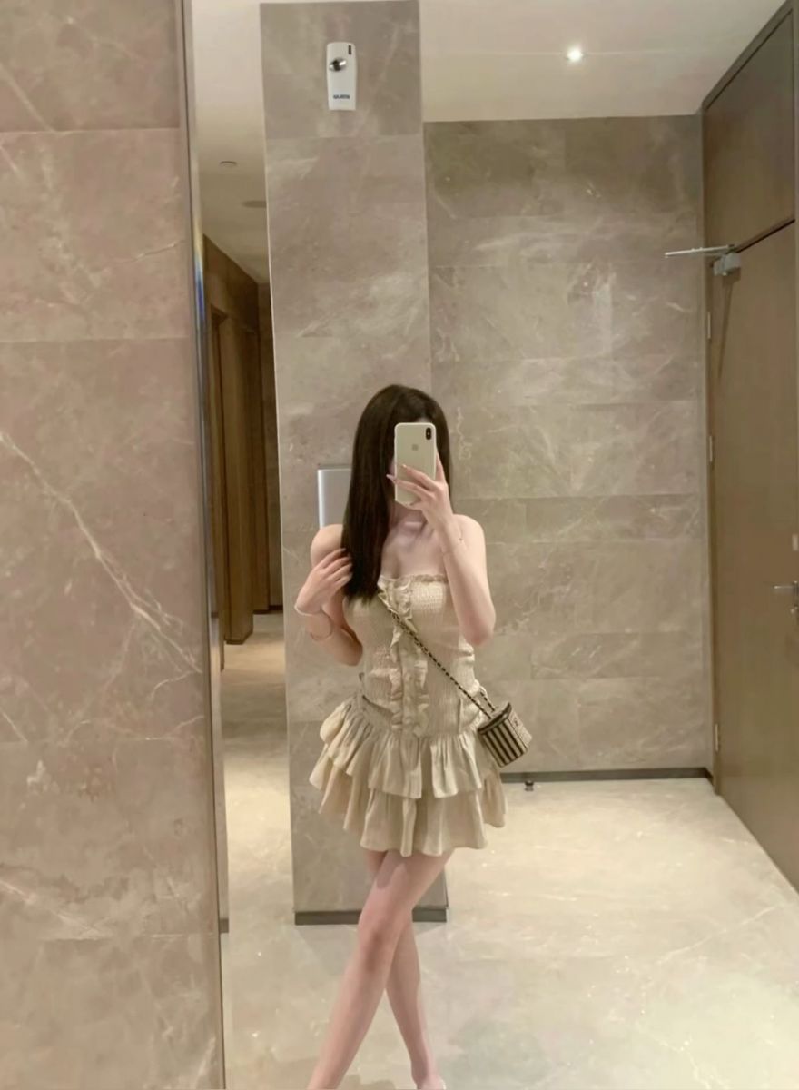 Anh Gai Xinh Mac Vay - Chụp Ảnh
