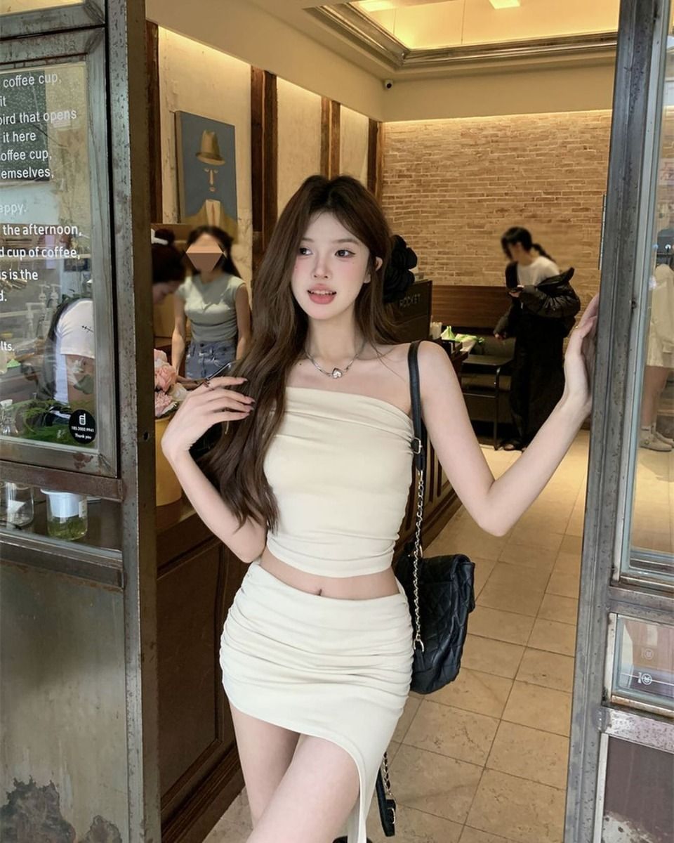 Anh Gai Xinh Mac Vay - Áo Crop Top