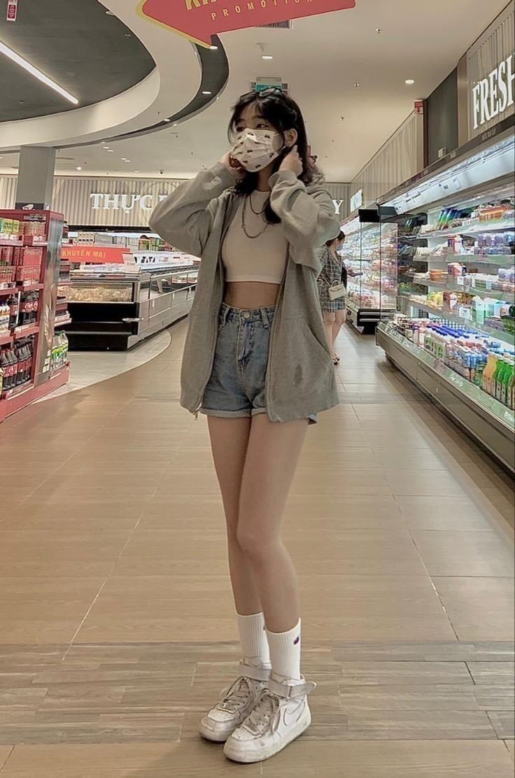Anh Gai Xinh Mac Vay - Áo Crop Top