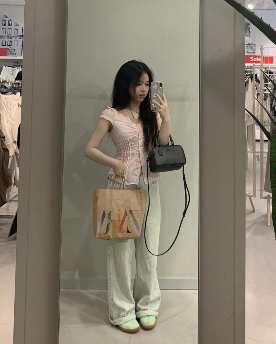Anh Gai Xinh Mac Vay - Cửa Hàng