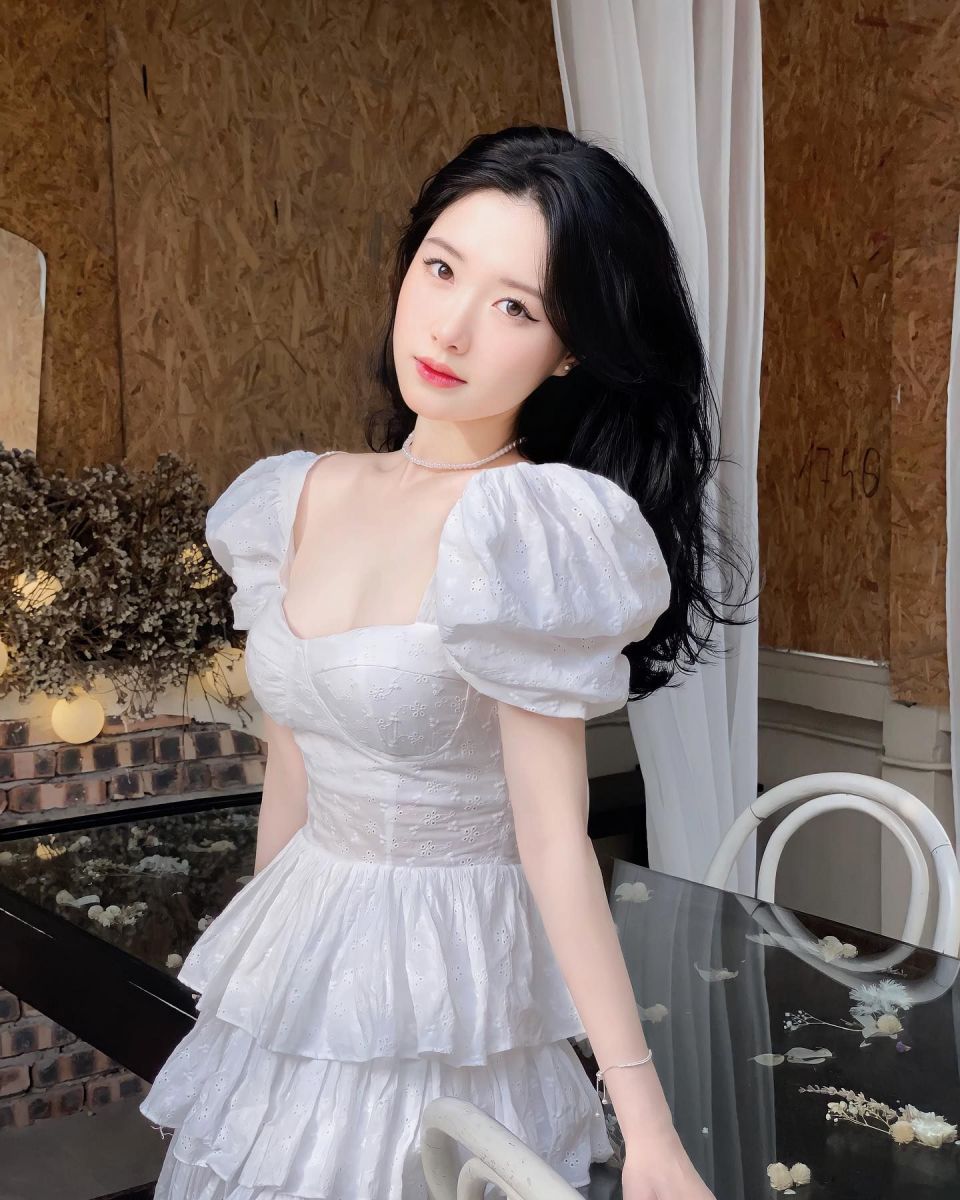 Anh Gai Xinh Mac Vay - Chụp Ảnh