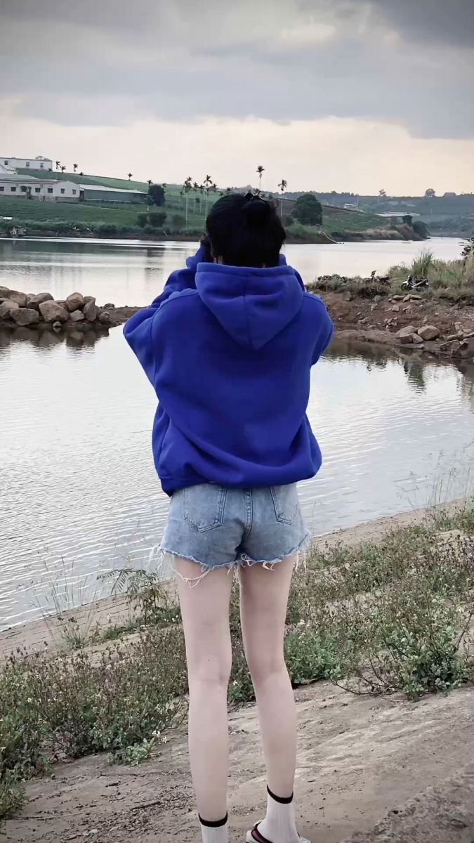 Anh Gai Xinh Mac Vay - Áo Hoodie