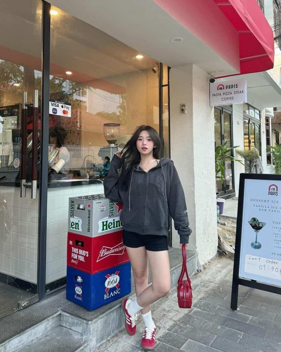Ảnh gái xinh khoe hàng đẹp nhất