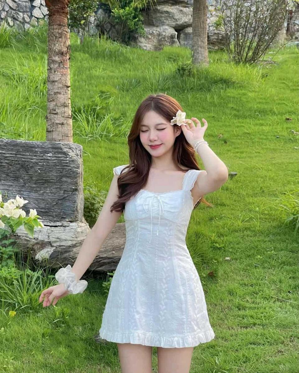 Gái xinh 2007 và gái xinh 2022 trong bộ ảnh xinh đẹp