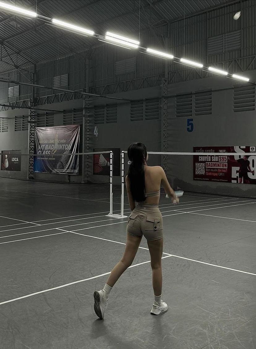 Ảnh Gái Xinh Gym Tại Địa Điểm Thể Thao