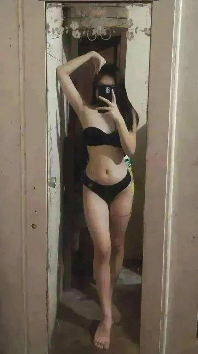 Gái Xinh Mặc Đồ Lót Quyến Rũ
