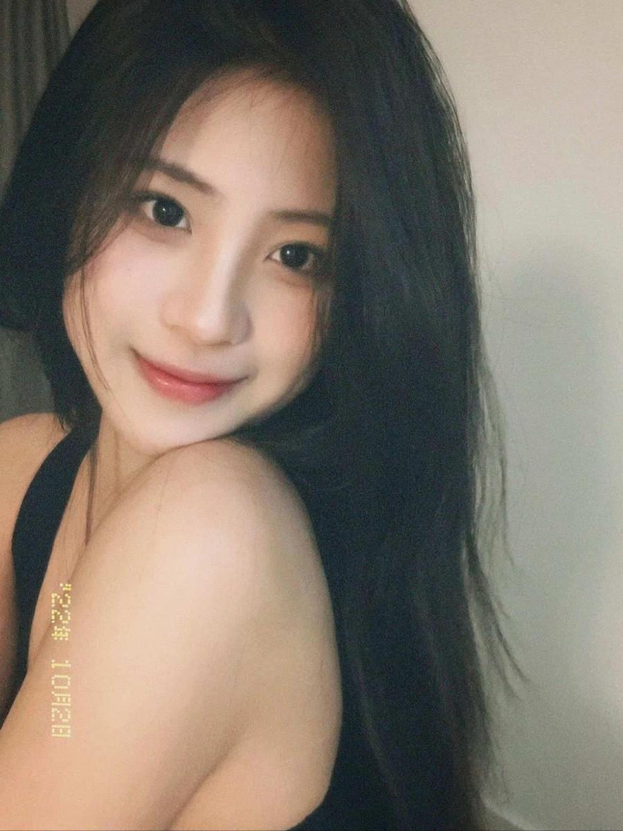 Ảnh gái xinh 10 tuổi và 12 tuổi trên TikTok