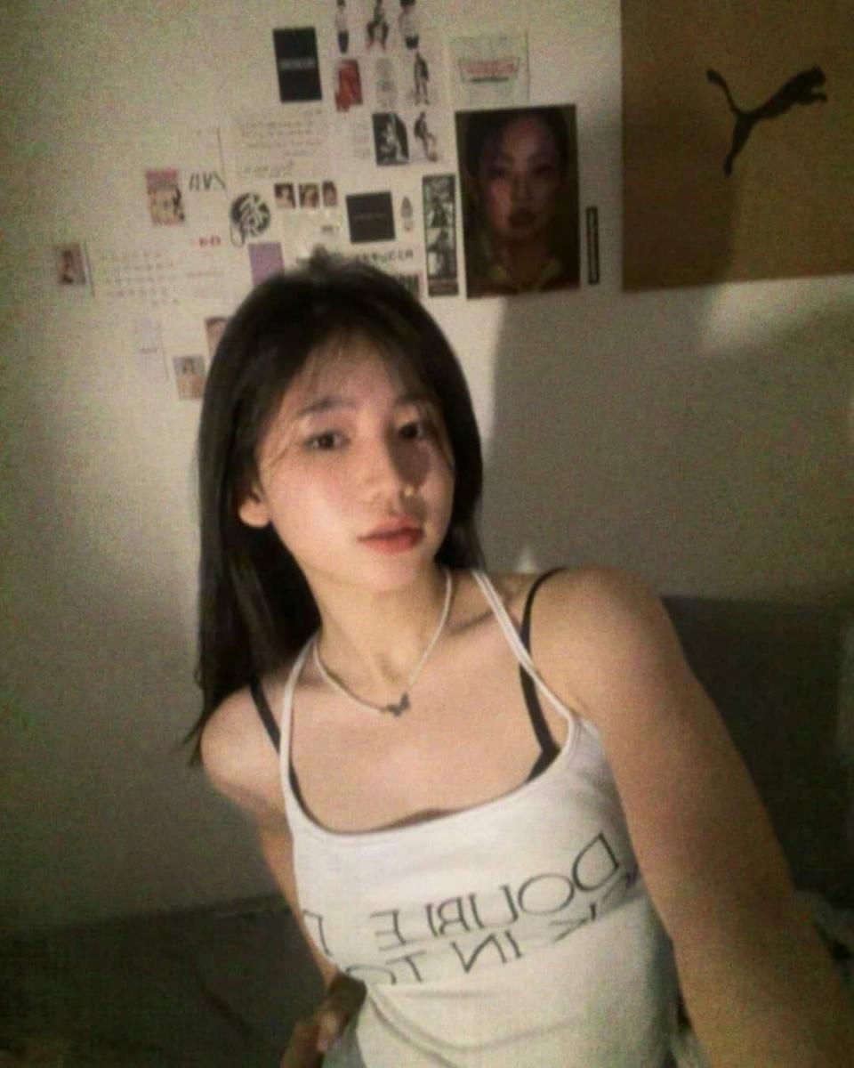 Gái xinh không mặc bikini và mặc áo dài đẹp
