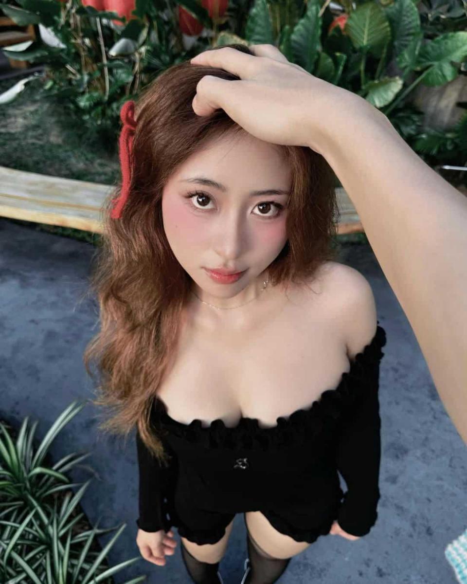 Gái xinh mũ đẹp, gái xinh to tròn trong ảnh mạng