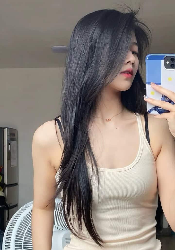 Ảnh gái xinh tóc ngắn trong bộ bikini gợi cảm