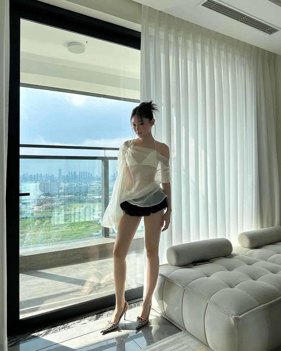 Hình ảnh của gái xinh che mặt đẹp