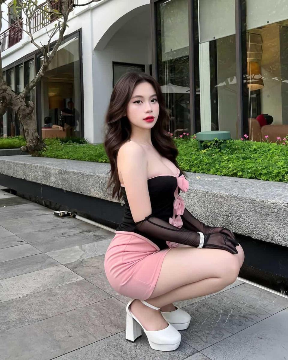 Ảnh gái xinh mặc áo ngực đẹp