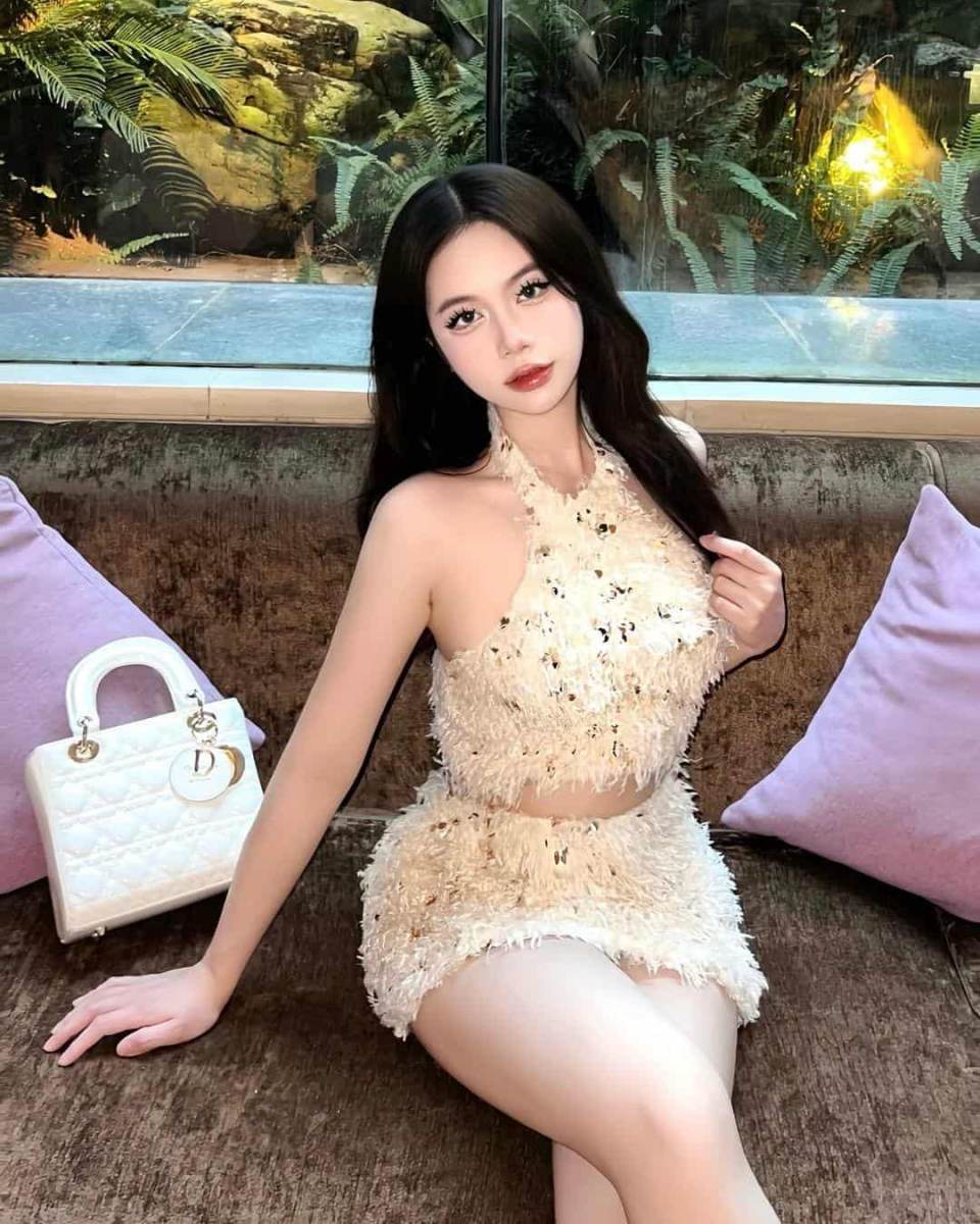 Gái Xinh Đầm Đẹp Thời Trang