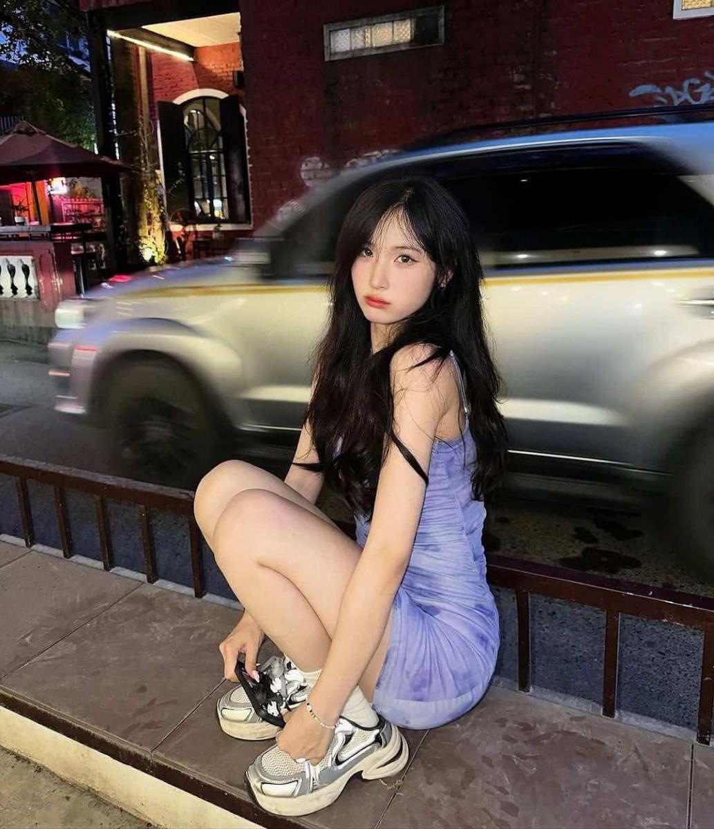 Gái xinh 18 khoe sắc đẹp thời trang đuổi gái xinh 2k8