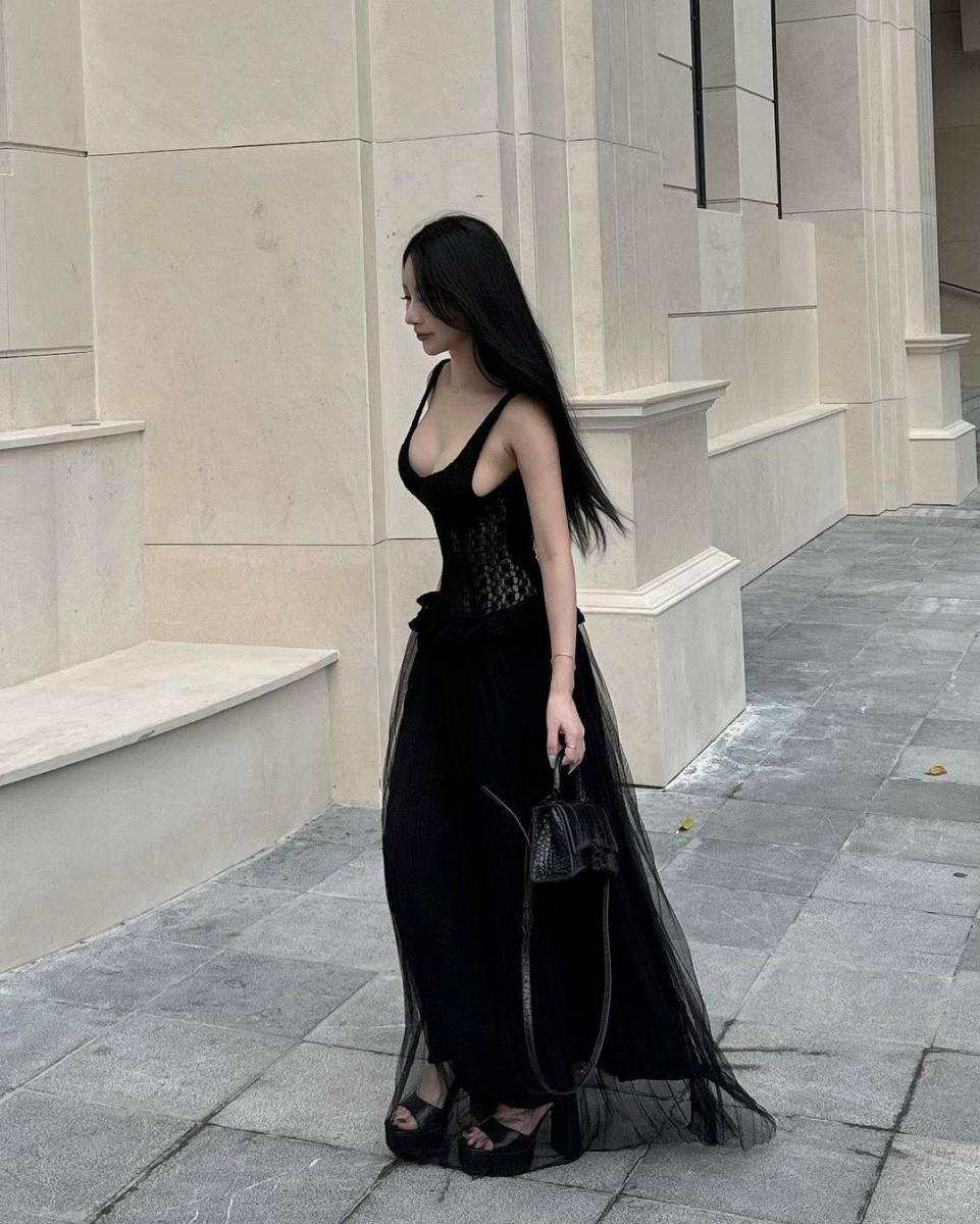 Gái xinh dáng đẹp trong thời trang sắc đẹp