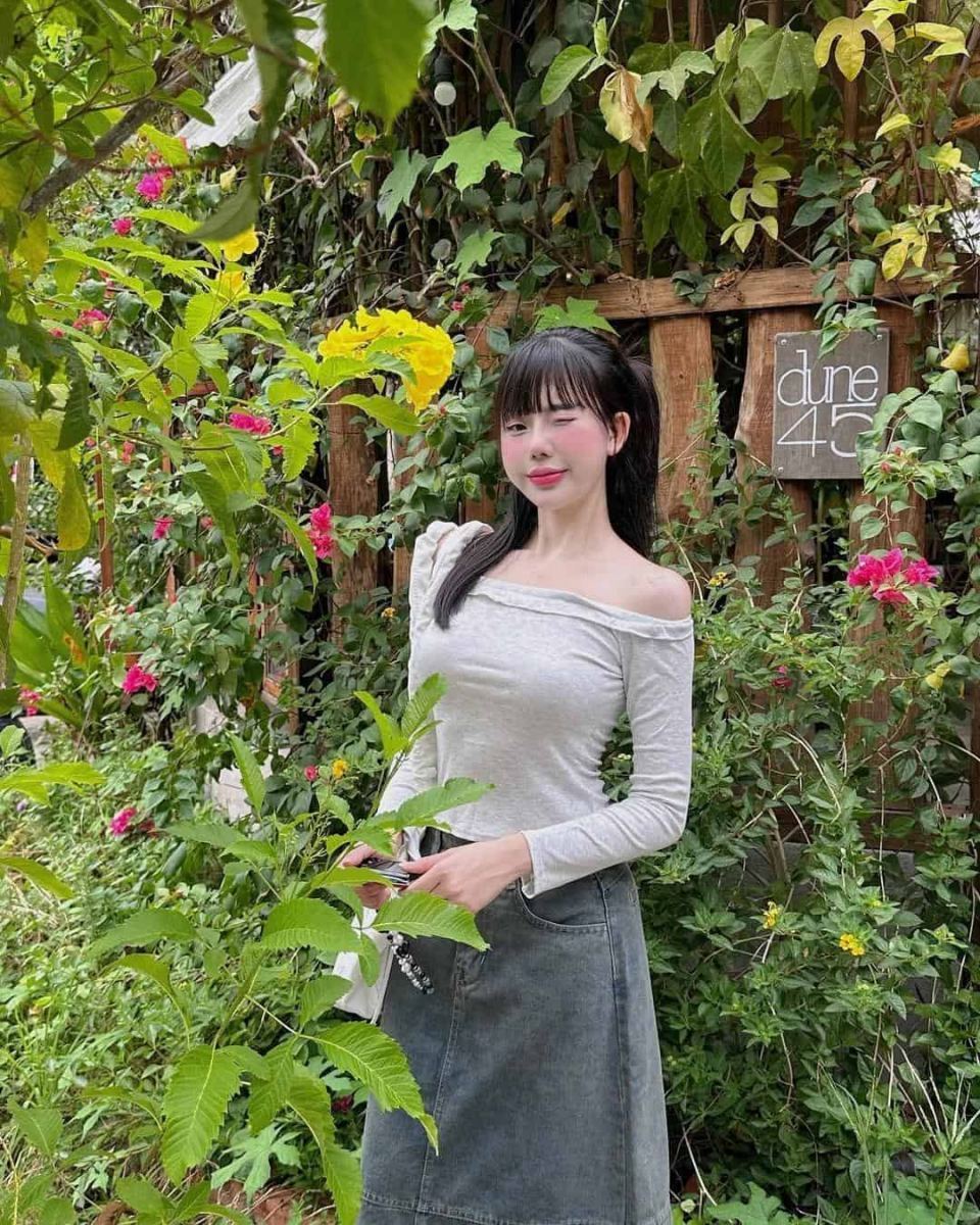 Gái đẹp cute trong thời trang sexy và gợi cảm