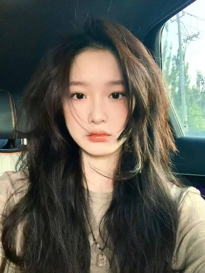 Ảnh gái đẹp tóc ngắn trong ngày sinh nhật