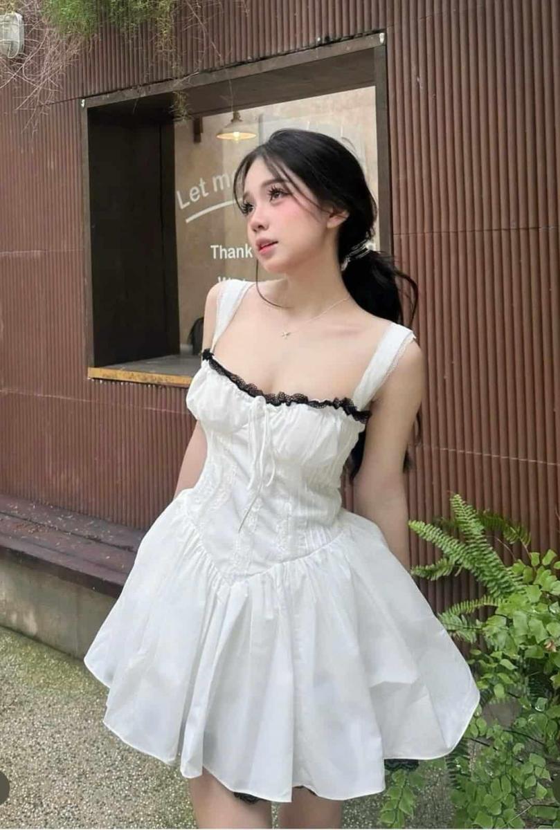 Gái xinh 356 trong váy trắng xinh đẹp