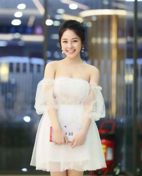 Hình gái đẹp nóng bỏng trong bộ bikini sexy