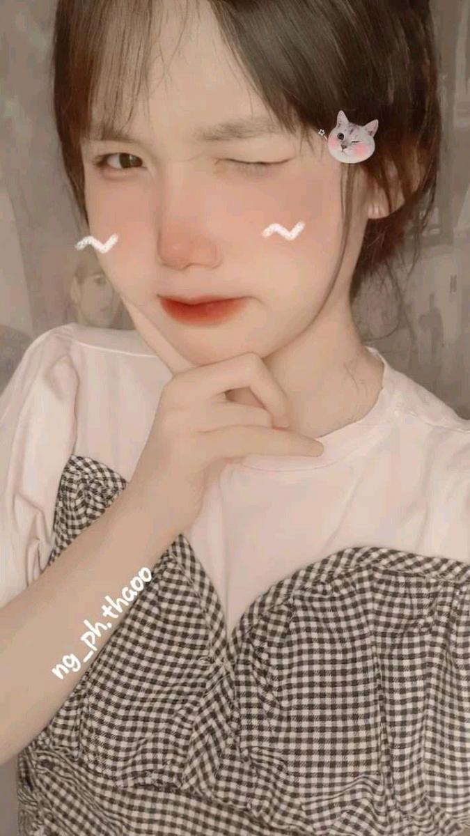 Ảnh gái xinh khoe thân trong bộ kính thời trang