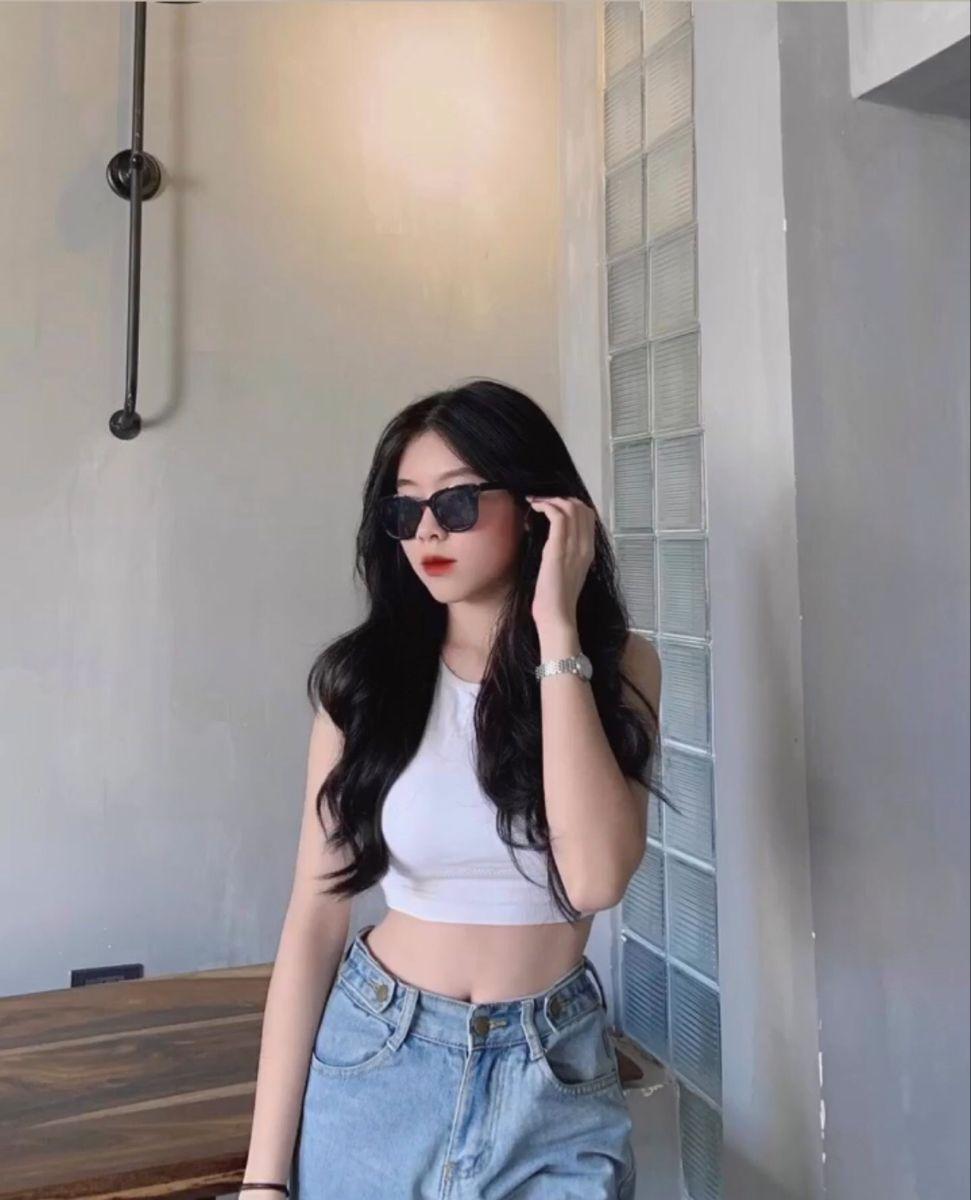 Ảnh gái xinh show đẹp đeo kính thời trang