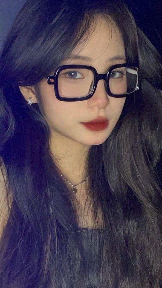 Em Gái Xinh Đeo Kính - Dong Gái Xinh Đẹp