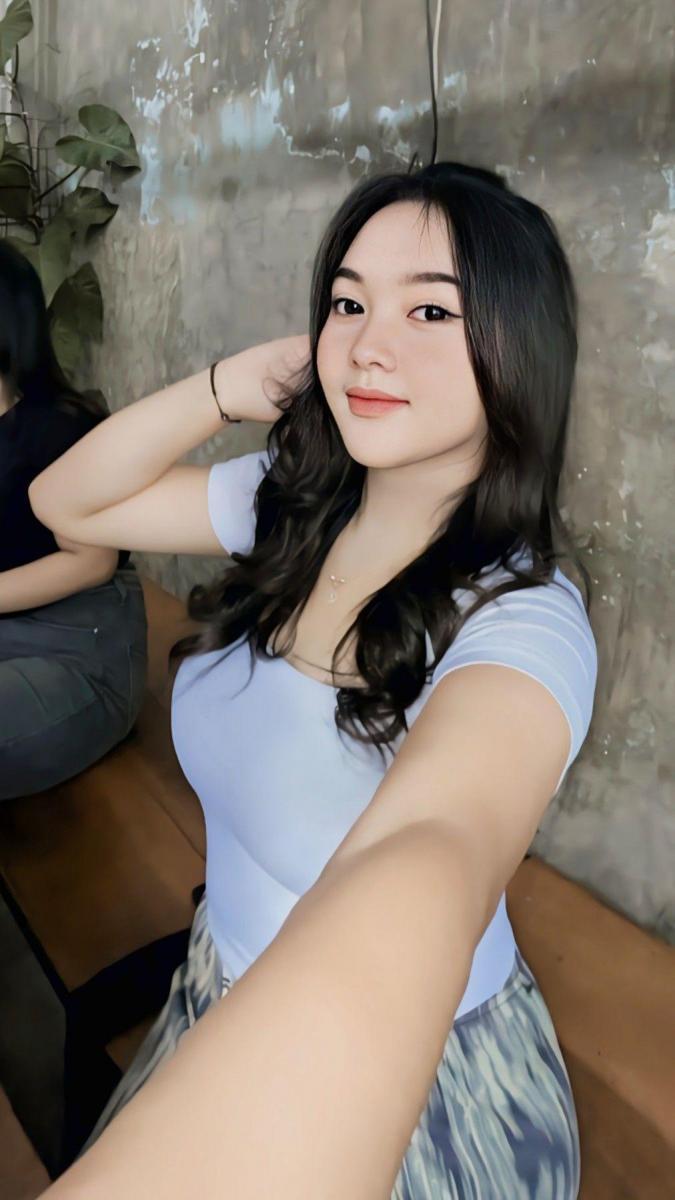 Gái Xinh Lớp 5