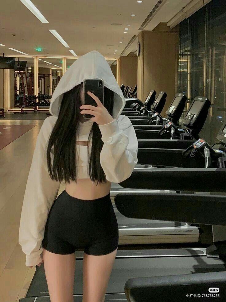 Gái xinh gym và gái xinh hàn mặc áo tắm đẹp