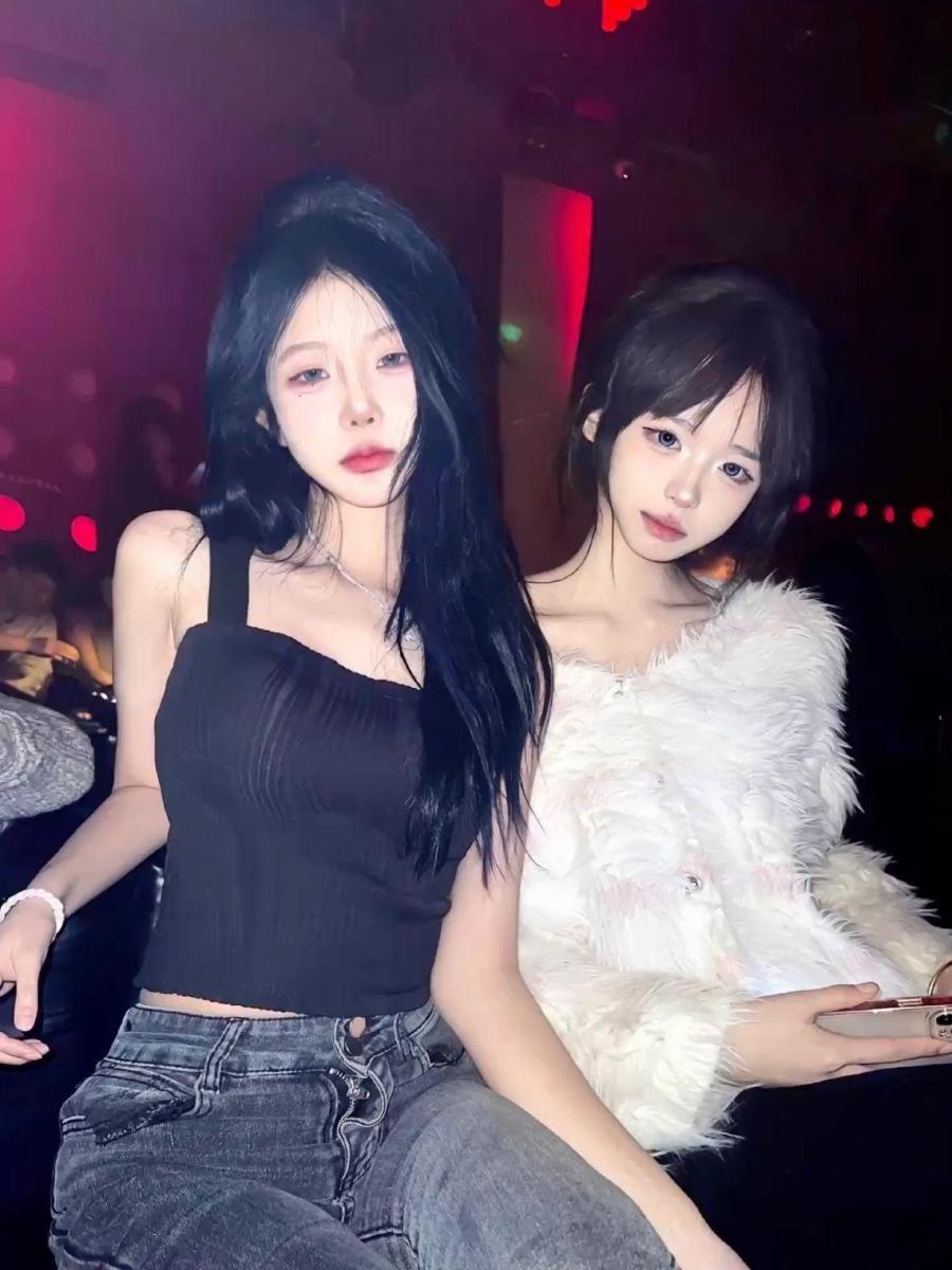Gái xinh trắng với tóc gái xinh đẹp