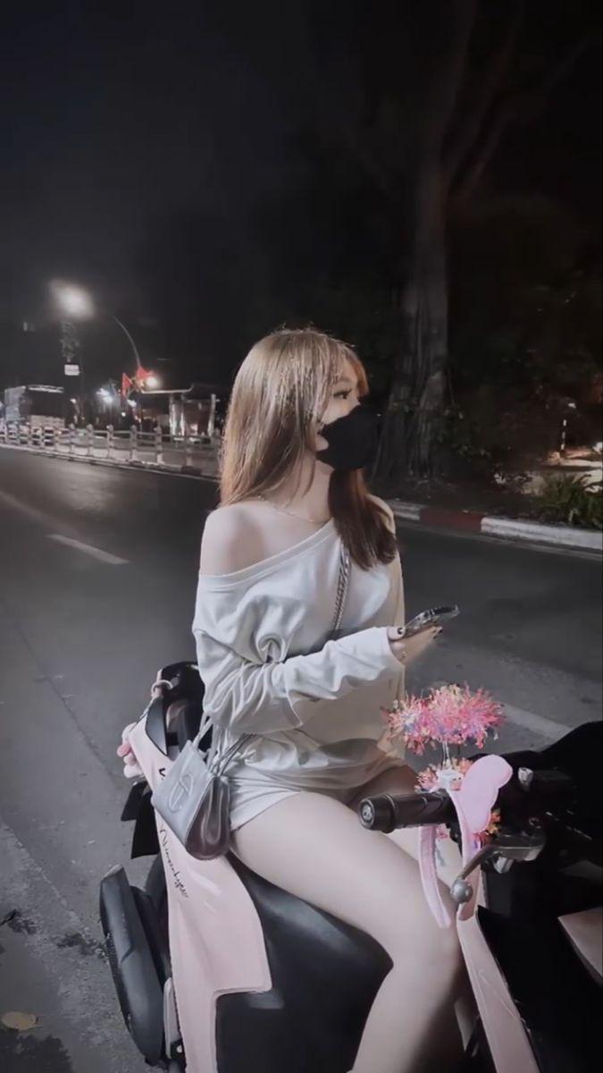 Ảnh cô gái xinh và ảnh bướm gái xinh