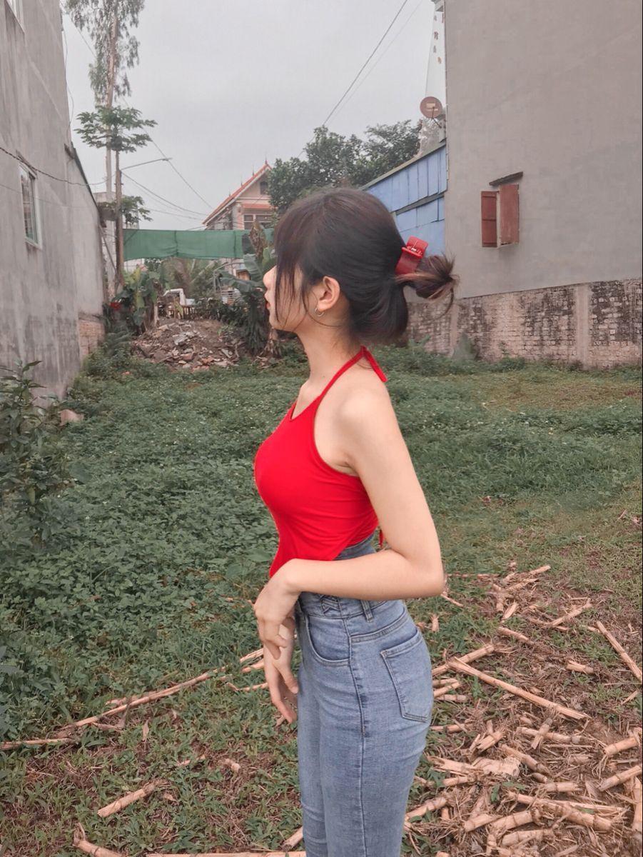 Gái Xinh Không Mặc Áo Sơ Mi Trắng Thật