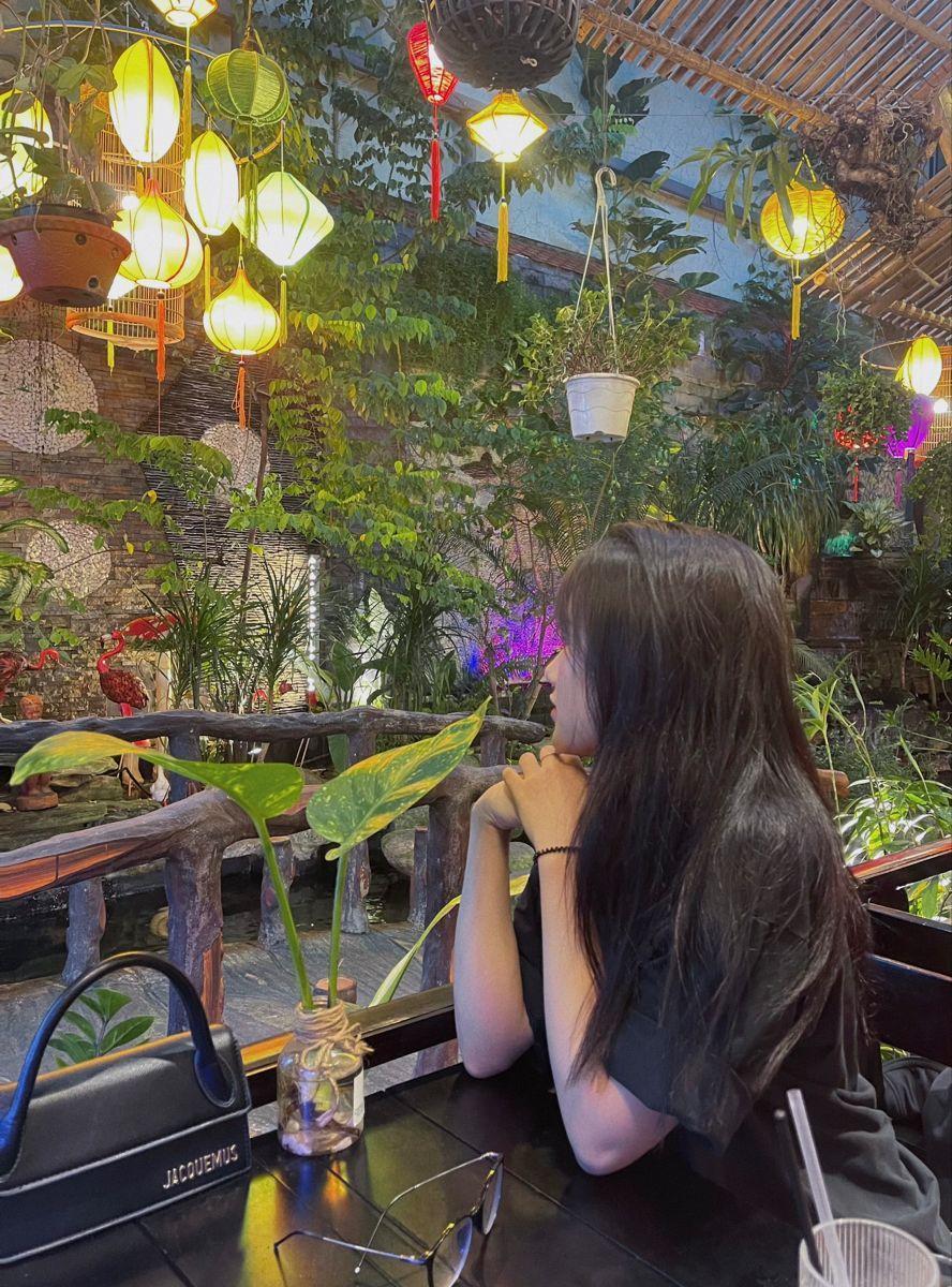 Ảnh gái xinh hot, ngực to chiều sáng đẹp