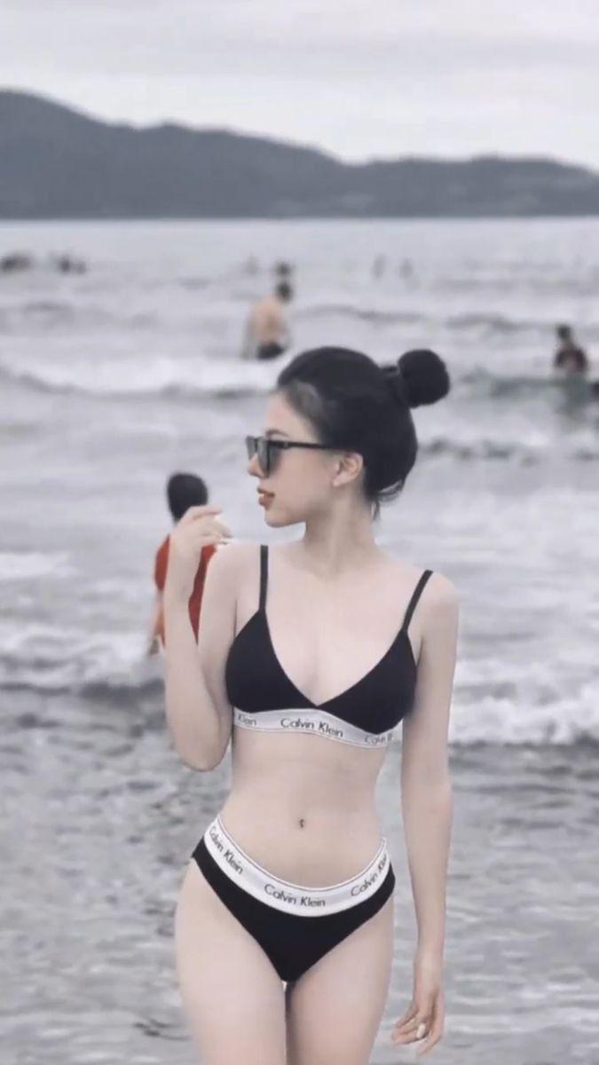 Ảnh gái xinh váy trắng và đồ lót đẹp