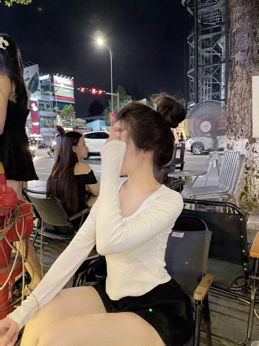 Gái Xinh Tiktok Với Ngực To, Mẫu Ảnh Gái