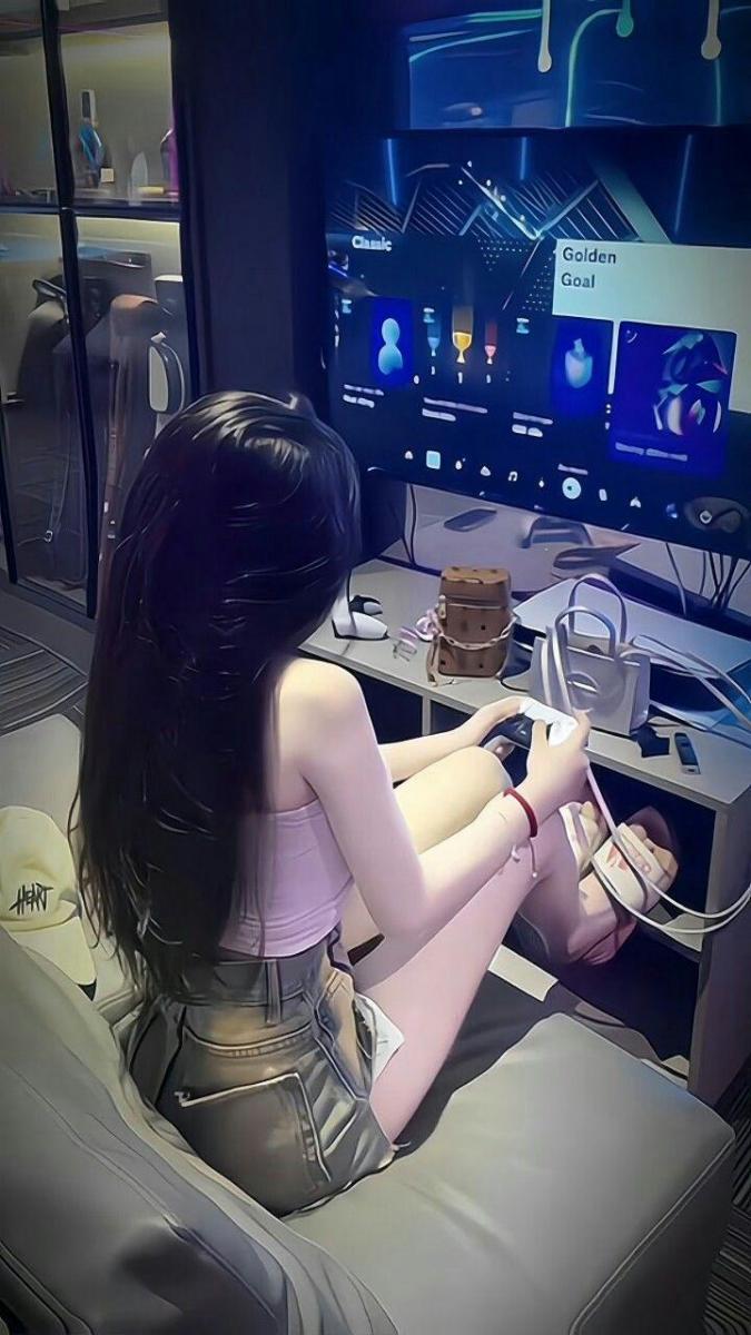 Ảnh gái xinh tự nhiên diện bikini tắm tiên