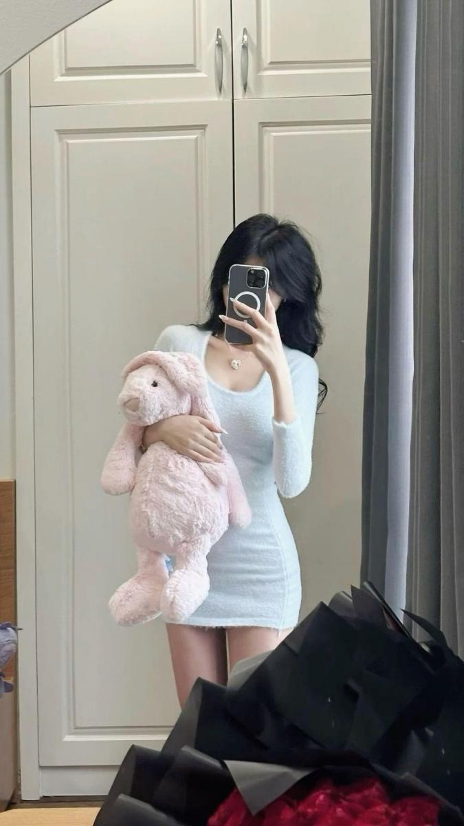 Hình ảnh gái xinh gợi cảm với ngực to