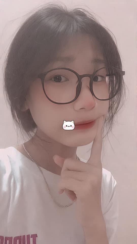 Ảnh gái xinh đeo mắt kính cute và ngầu