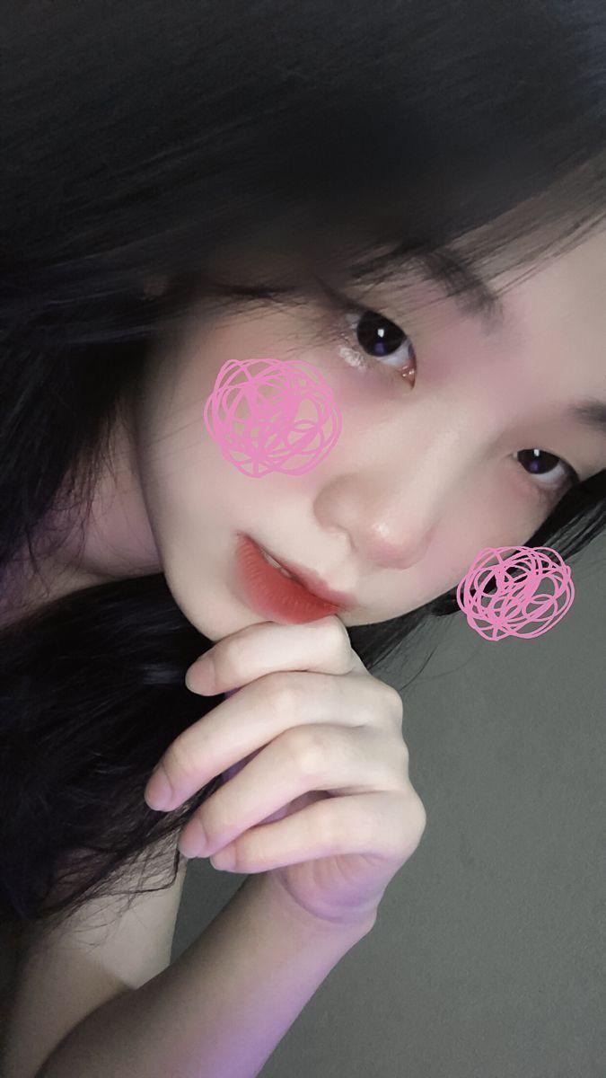 Gái xinh che mặt tóc ngắn đẹp